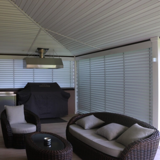 Алюминиевые жалюзи для беседок